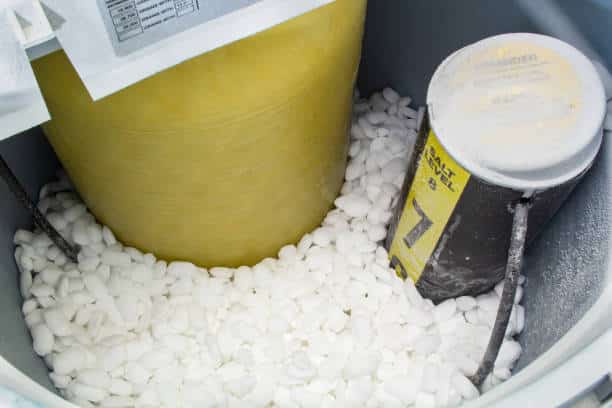 Water softener filled with salt tablets
